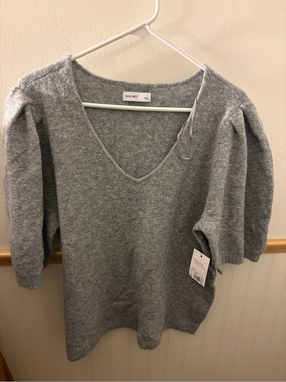 Nine West Gray V Neck Puff Sleeve Fuzzy Wool Blend Sweater Large NWT